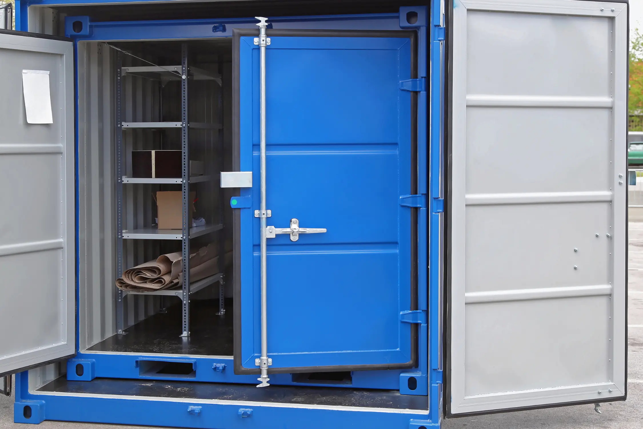 Container devanning in Derby